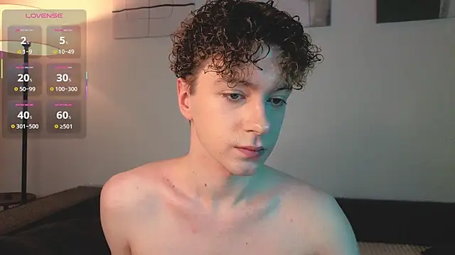 Snapshot of Angel_Crave chatting on April 6, 8:10 pm Angel Crave online show from April 6, 8:10 pm