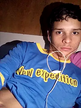 Snapshot of Max026_ chatting on March 28, 1:49 am Max026 online show from March 28, 1:49 am