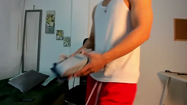 Snapshot of jaccob_wesly chatting on March 27, 2:06 pm jaccob wesly online show from March 27, 2:06 pm