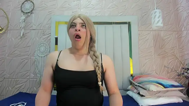 Snapshot of Sofia_Blakke chatting on March 28, 10:59 am Sofia Blakke online show from March 28, 10:59 am