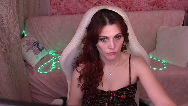 Snapshot of FireFoxxxxxy chatting on March 17, 7:28 pm FireFoxxxxxy online show from March 17, 7:28 pm