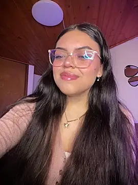 Snapshot of Valentine_pink chatting on March 28, 2:38 pm Valentine pink online show from March 28, 2:38 pm