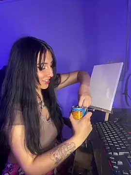 Zeyra pink online show from March 27, 5:24 am