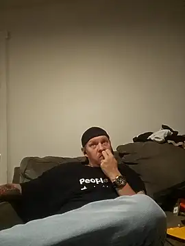 yourMasterisBored online show from March 17, 1:36 pm