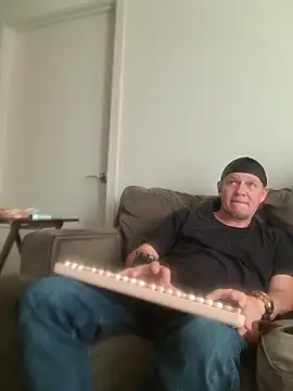 Snapshot of yourMasterisBored chatting on May 20, 2:12 pm yourMasterisBored online show from May 20, 2:12 pm