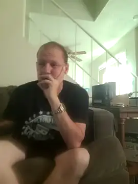 Snapshot of yourMasterisBored chatting on June 13, 1:42 pm yourMasterisBored online show from June 13, 1:42 pm