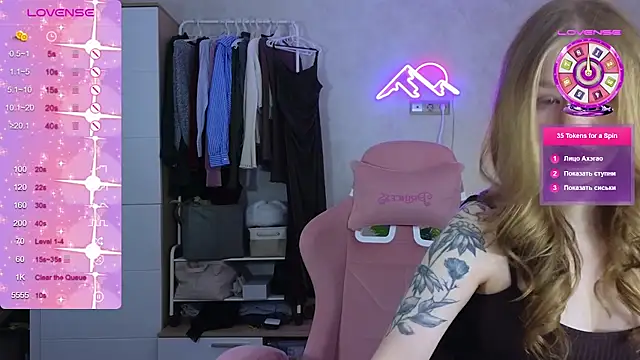 Snapshot of GoldenSunBunny chatting on March 16, 2:06 am GoldenSunBunny online show from March 16, 2:06 am