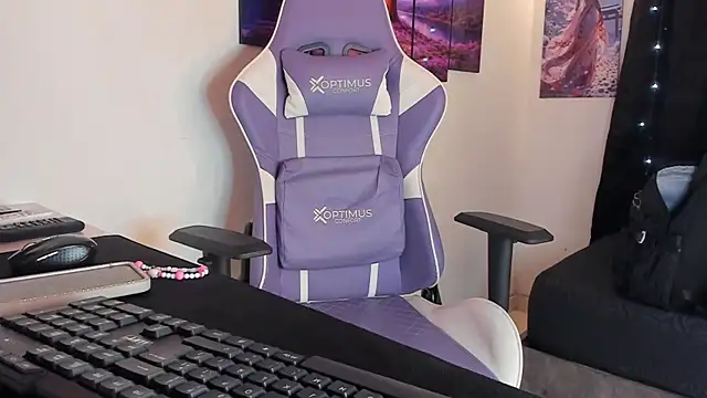 Snapshot of Zendalla chatting on March 28, 12:05 pm Zendalla online show from March 28, 12:05 pm