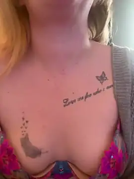 Snapshot of milfshaker66 chatting on March 20, 9:36 am milfshaker66 online show from March 20, 9:36 am