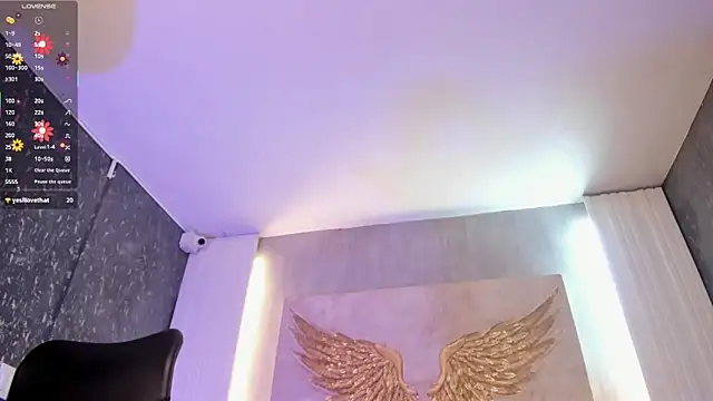 Emily-brown  online show from March 24, 11:37 am