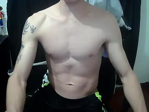 Snapshot of crixus11111 chatting on March 27, 4:18 am crixus11111 online show from March 27, 4:18 am