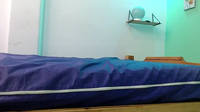 Snapshot of katywild20 chatting on March 17, 2:31 pm katywild20 online show from March 17, 2:31 pm