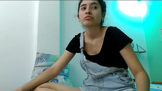 Snapshot of katywild20 chatting on March 23, 4:00 pm katywild20 online show from March 23, 4:00 pm