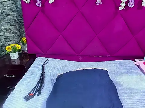 Snapshot of Skarlet_Skye chatting on March 26, 1:17 pm Skarlet Skye online show from March 26, 1:17 pm