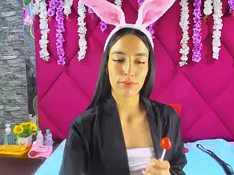 Snapshot of Skarlet_Skye chatting on March 28, 1:22 pm Skarlet Skye online show from March 28, 1:22 pm