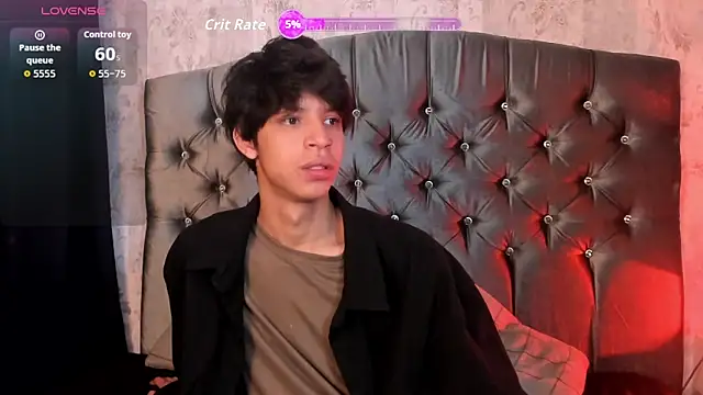 Snapshot of Ethan_qop chatting on March 27, 11:43 am Ethan qop online show from March 27, 11:43 am