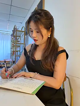 Xiaoxiao-y online show from May 22, 7:48 am