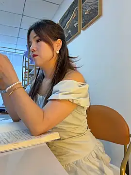 Xiaoxiao-y online show from June 16, 7:33 am