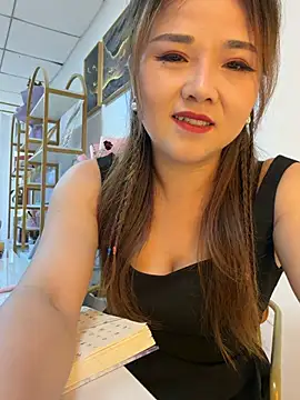 Xiaoxiao-y online show from June 28, 9:04 am