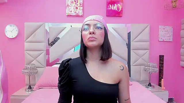 Ivy Yovng online show from March 28, 3:06 am