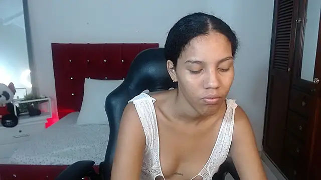 Snapshot of FireBrunette chatting on March 22, 4:16 am FireBrunette online show from March 22, 4:16 am