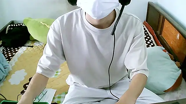 Snapshot of Kang143 chatting on March 25, 6:41 am Kang143 online show from March 25, 6:41 am