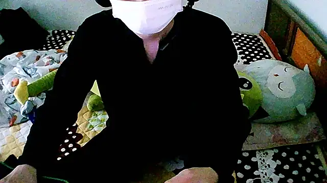 Snapshot of Kang143 chatting on March 27, 8:26 am Kang143 online show from March 27, 8:26 am