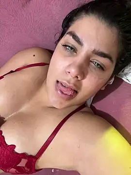 Snapshot of Hopeluna chatting on March 14, 12:21 pm Hopeluna online show from March 14, 12:21 pm