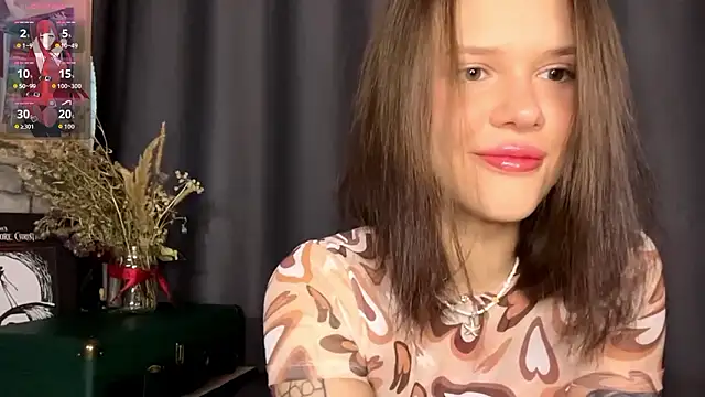 Snapshot of SarahHunnye chatting on March 22, 12:25 am SarahHunnye online show from March 22, 12:25 am