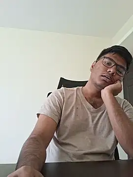 Snapshot of Sanjaypussyfuk chatting on June 19, 8:29 am Sanjaypussyfuk online show from June 19, 8:29 am