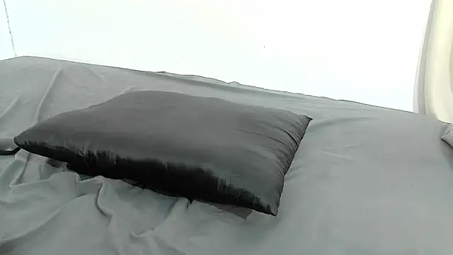 Snapshot of merlias chatting on March 21, 8:56 pm merlias online show from March 21, 8:56 pm