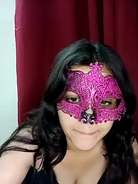 Snapshot of Hottymahi7 chatting on April 5, 11:13 pm Hottymahi7 online show from April 5, 11:13 pm