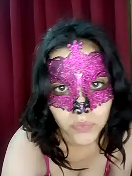 Snapshot of Hottymahi7 chatting on April 11, 8:13 pm Hottymahi7 online show from April 11, 8:13 pm