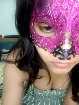 Snapshot of Hottymahi7 chatting on April 19, 6:10 pm Hottymahi7 online show from April 19, 6:10 pm