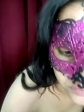 Snapshot of Hottymahi7 chatting on April 22, 9:38 pm Hottymahi7 online show from April 22, 9:38 pm