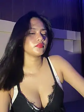 Snapshot of Kiee_19 chatting on April 18, 1:31 am Kiee 19 online show from April 18, 1:31 am