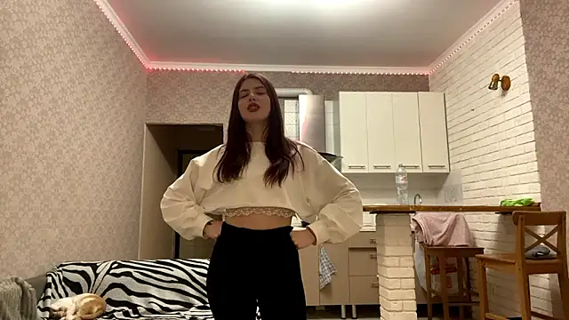 Snapshot of KassieLonzo chatting on March 26, 7:08 pm KassieLonzo online show from March 26, 7:08 pm