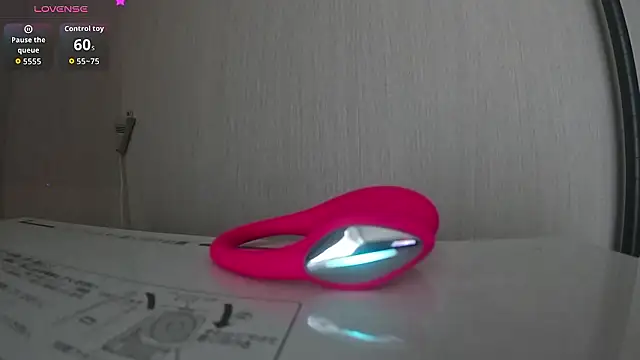 Sweet Honey P online show from April 12, 5:01 am