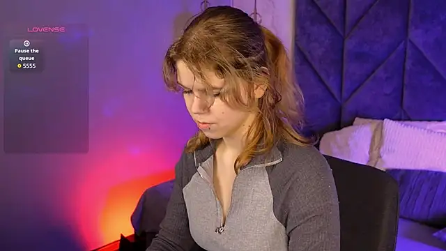 Snapshot of ElizabethVane chatting on March 27, 5:46 am ElizabethVane online show from March 27, 5:46 am