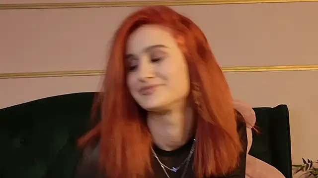 Snapshot of IrisMiley chatting on March 17, 8:23 pm IrisMiley online show from March 17, 8:23 pm