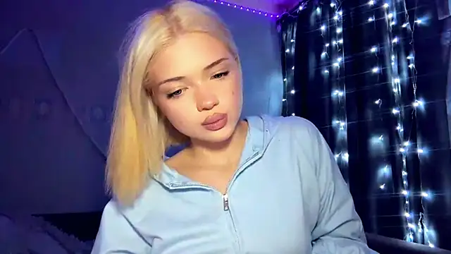 Snapshot of StacyChocopay chatting on March 26, 10:37 pm StacyChocopay online show from March 26, 10:37 pm