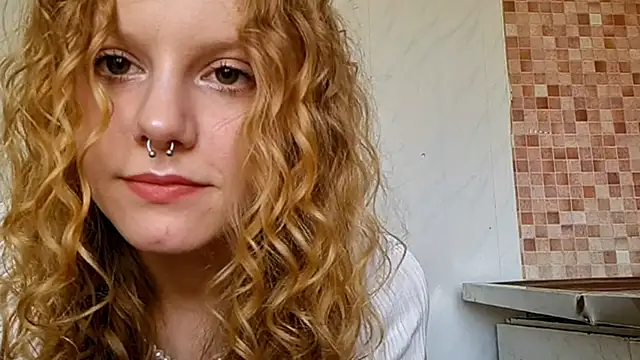 Snapshot of Kira_Wonderfullina chatting on March 23, 3:10 am Kira Wonderfullina online show from March 23, 3:10 am