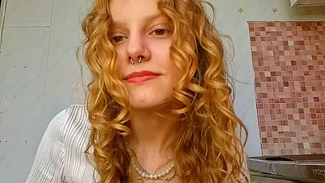 Snapshot of Kira_Wonderfullina chatting on March 26, 7:03 am Kira Wonderfullina online show from March 26, 7:03 am