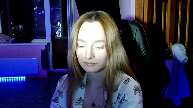 Snapshot of dilanklaver chatting on March 25, 6:58 pm dilanklaver online show from March 25, 6:58 pm