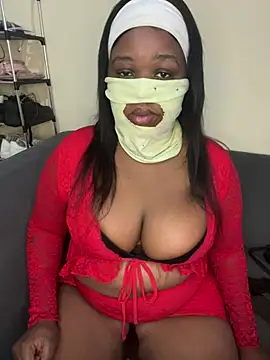 NaughtyGirl0000 online show from June 4, 7:03 am