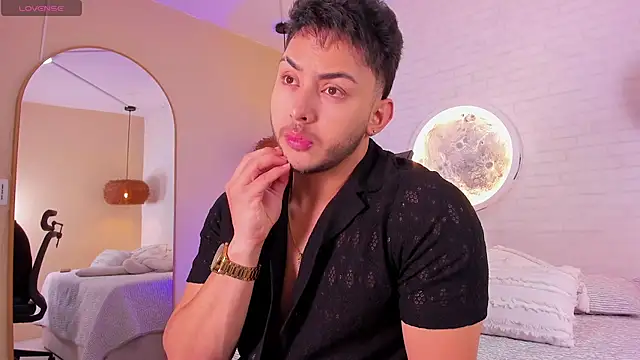 Dylan vega01 online show from March 19, 12:53 pm