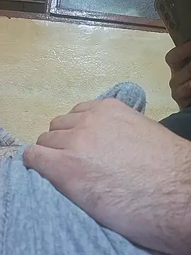 Snapshot of mohmmadboudi7 chatting on March 27, 11:59 pm mohmmadboudi7 online show from March 27, 11:59 pm