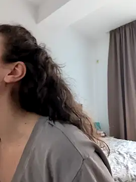 Snapshot of IreneBlue_ chatting on April 4, 7:06 am IreneBlue online show from April 4, 7:06 am
