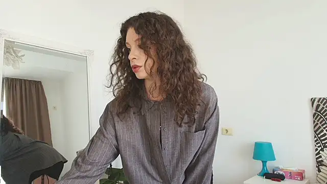 Snapshot of IreneBlue_ chatting on April 28, 7:02 am IreneBlue online show from April 28, 7:02 am