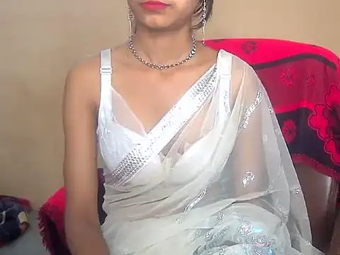 Snapshot of QueenOfDesire01 chatting on March 24, 5:18 pm QueenOfDesire01 online show from March 24, 5:18 pm